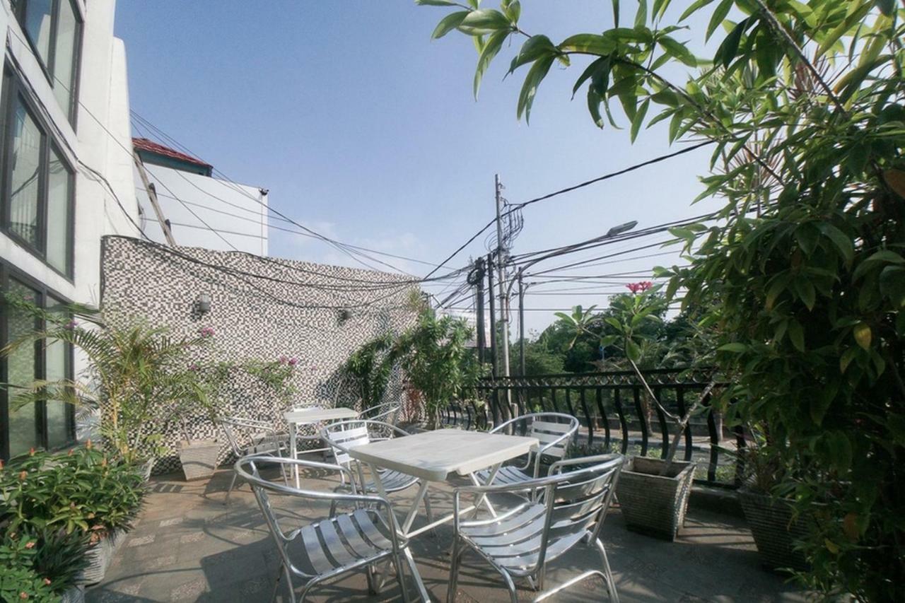 Reddoorz Plus Near Green Pramuka Square Mall Jakarta Exteriör bild